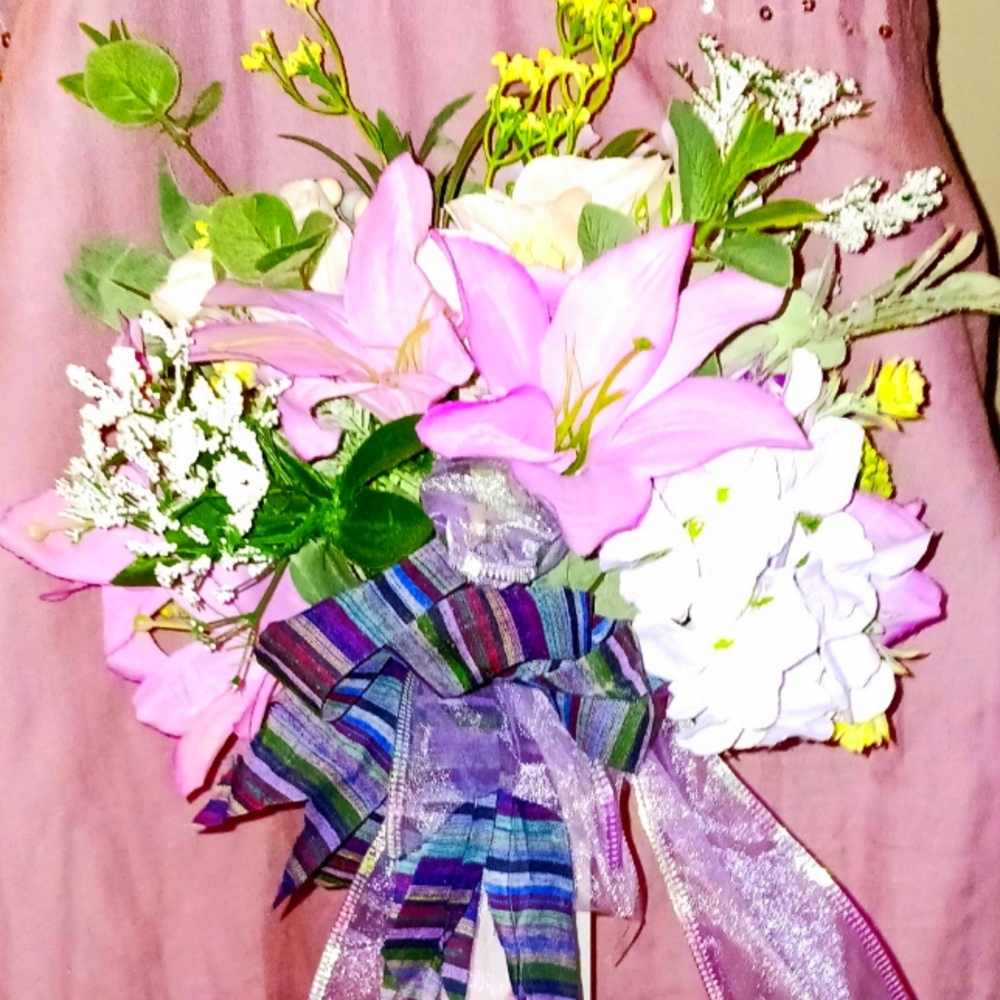 Silk Floral Arrangements Memorial/Funeral/Holidays/Mothers and Father's Day